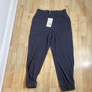 Fabletics Womens  RESTOREKNIT TAPERED LOUNGE PANT IN GREY NEW WITH TAGS SIZE MED